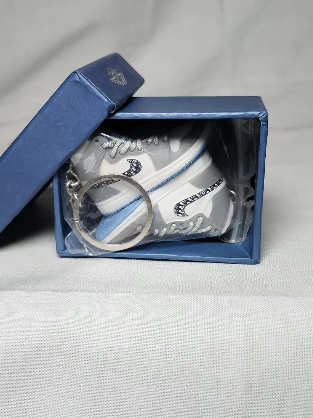 Air Dior mini Sneaker Keychain with Shoe Box 3D Gift/Charm High Quality